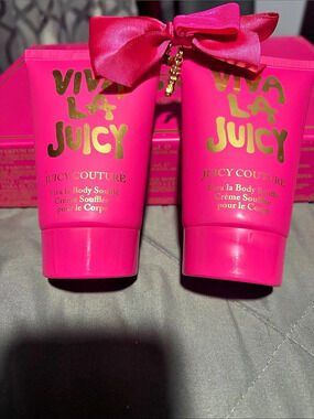 Juicy Couture Viva La Juicy Body Soufflé Body Soufflé Set in Pink NWT